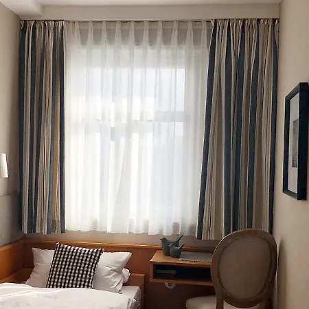 Mangolds Boutique & Fruehstuecksmeisterei Bed & Breakfast 3*